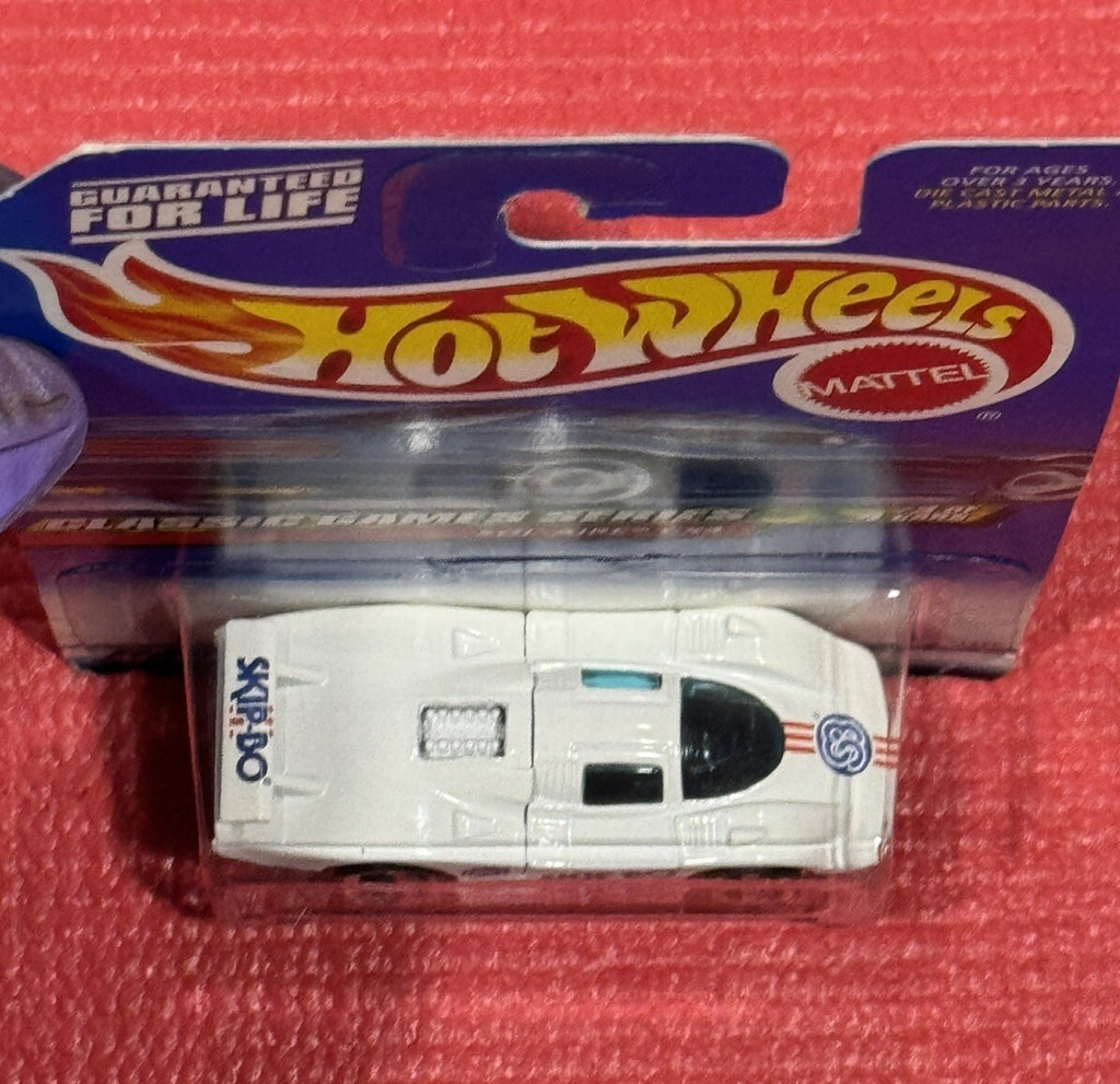 NEW Hot Wheels Sol-Aire CX4 1999 Classic Games Series Collector No. 983