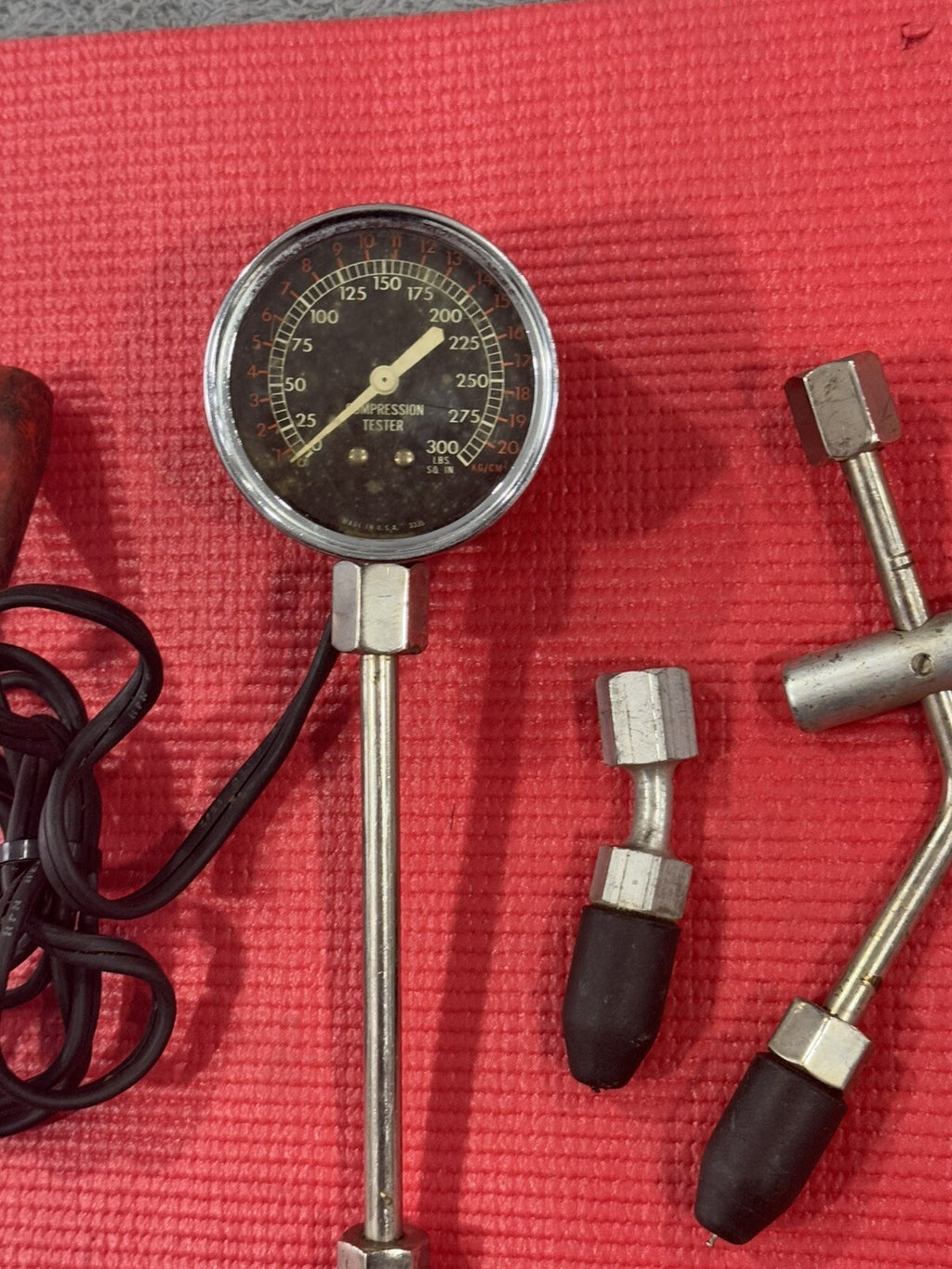 Vintage Electric Model 3335 Universal Compression Tester Gauge 0-300 Psi USA