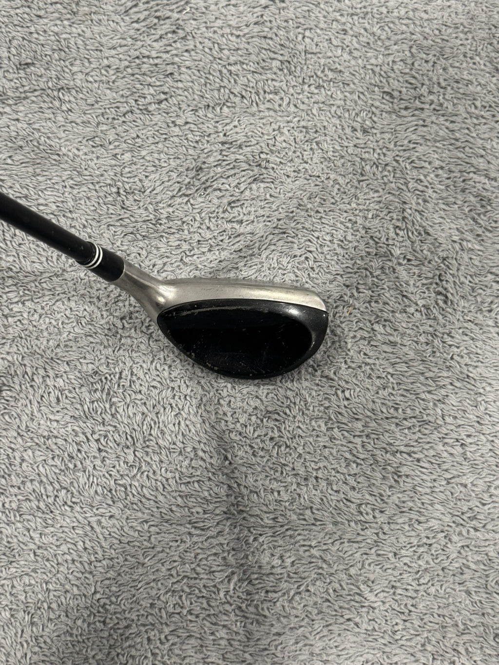 Cleveland Halo 3i Hybrid 22 Degree Regular Flex Graphite RH Lamkin Golf Club