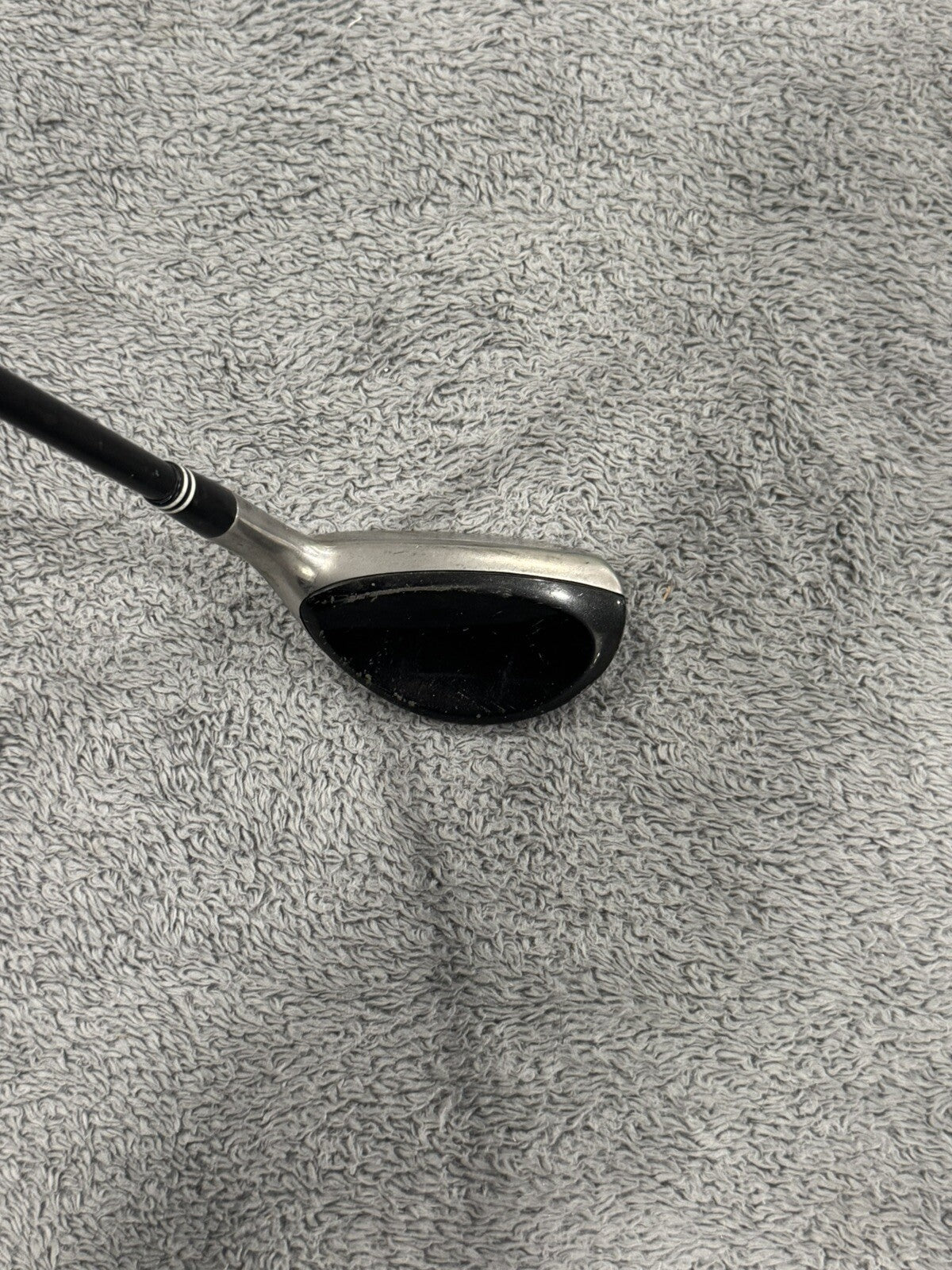 Cleveland Halo 3i Hybrid 22 Degree Regular Flex Graphite RH Lamkin Golf Club