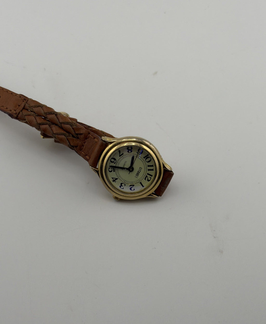 Gitano Womens Gold Tone Quartz Watch 865QS V377 Metal Bezel Base Japan Movt