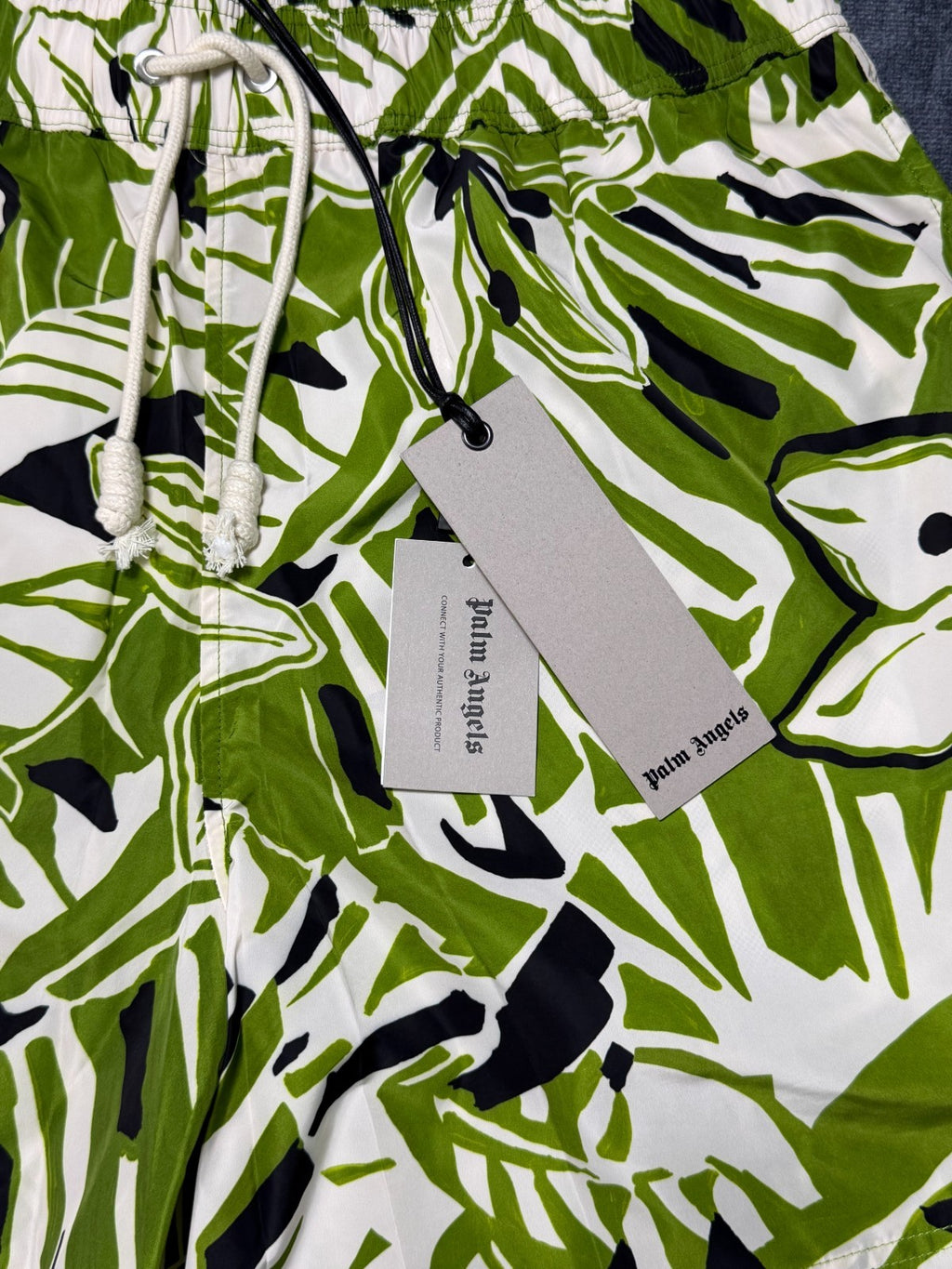 NWT Palm Angels Macro Hibiscus Swim Shorts Men Large Green/White 100% Polyester