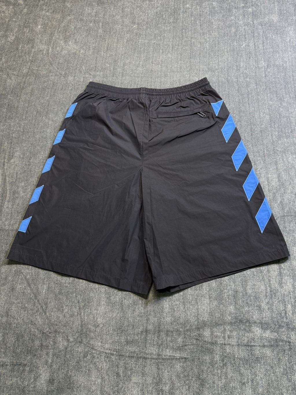 NEW Off-White Diagonal Outline Track Shorts Men's Small Black Logo Drawstring
