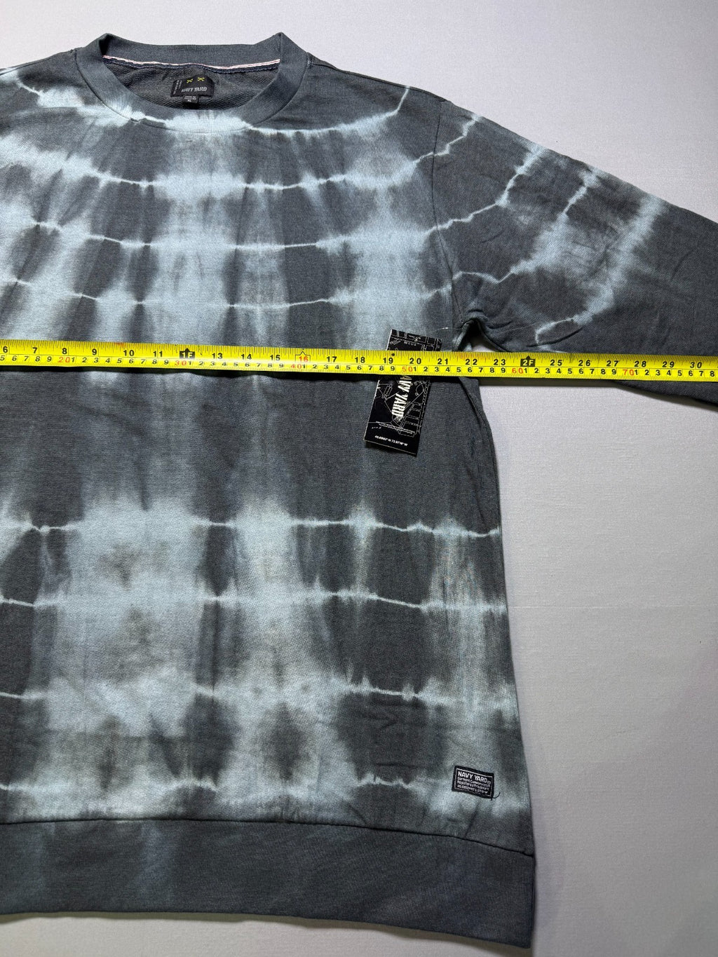 NWT Navy Yard Tie Dye Crew Neck Sweatshirt Men's X-Large Gray Black Long Sleeve