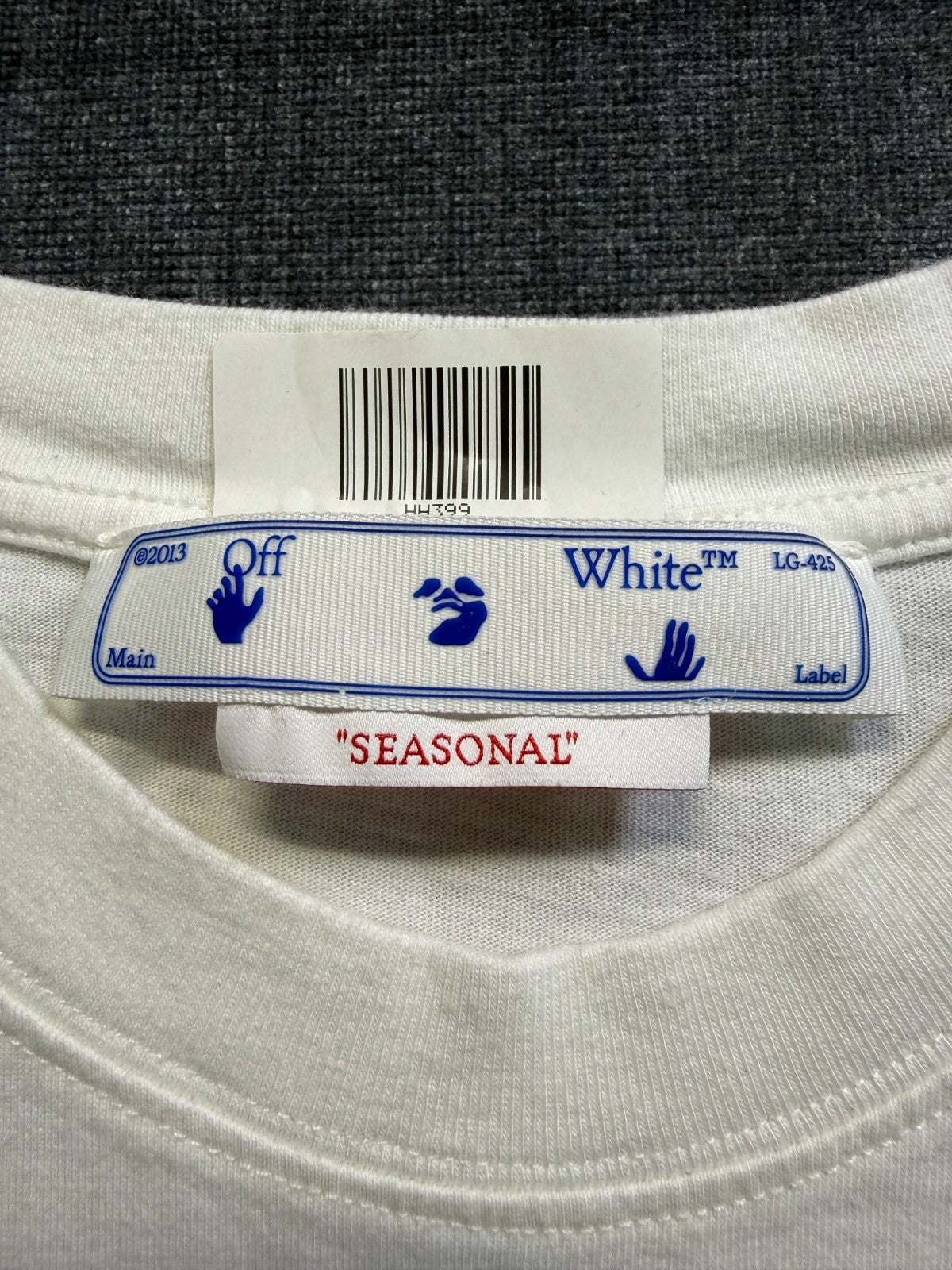 NWT Off-White Virgil Abloh Graphic T-Shirt Men's Large White Business Casual