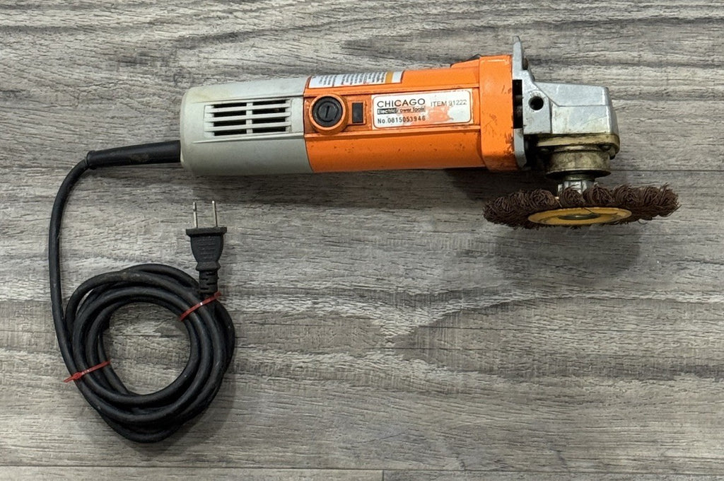 CHICAGO ELECTRIC POWER TOOLS No.91222  4”ANGLE GRINDER W/DeWalt Cable Twist Wire