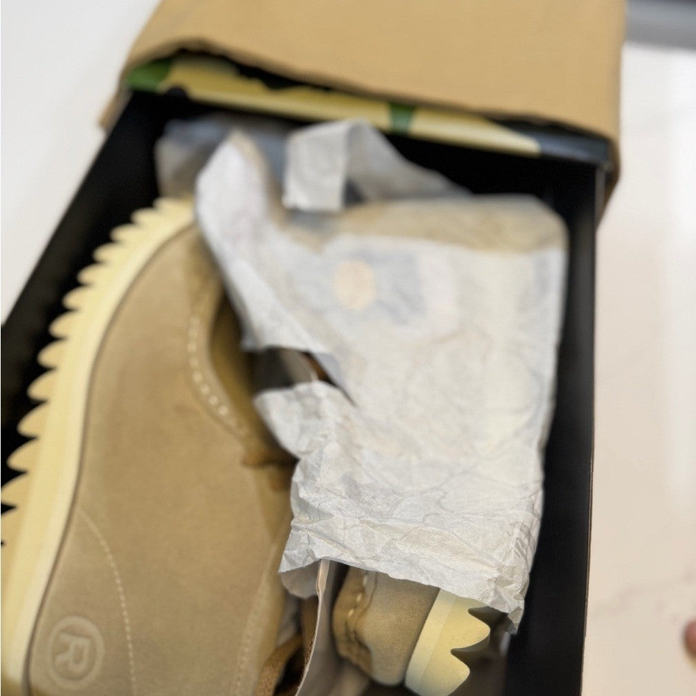 A Bathing Ape Manhunt M2 Boots suede neutral