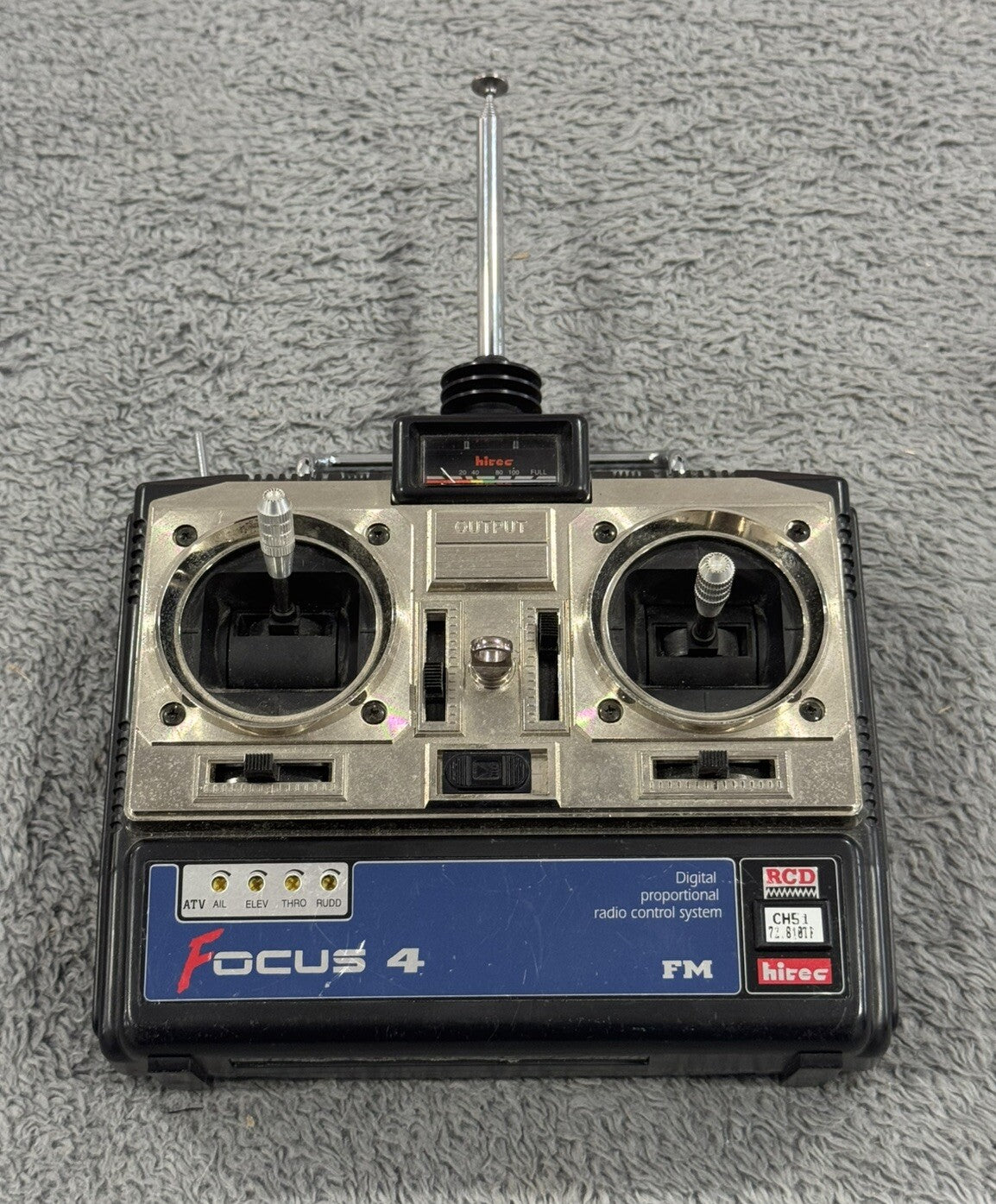 Hitec Focus 4  digital proportional radio control system (1 Radio Controller)