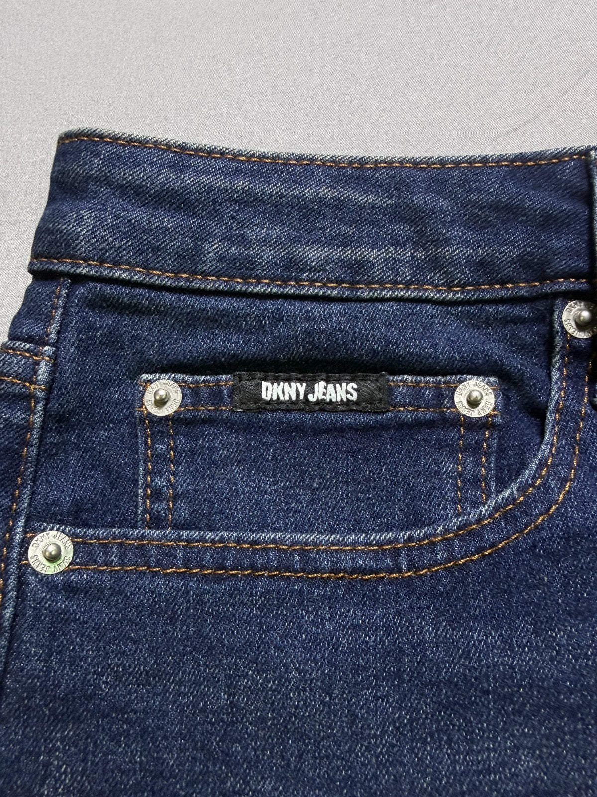 NWT DKNY Jeans Mid-Rise Denim A-Line Skirt Women's 14 Blue Comfort Stretch