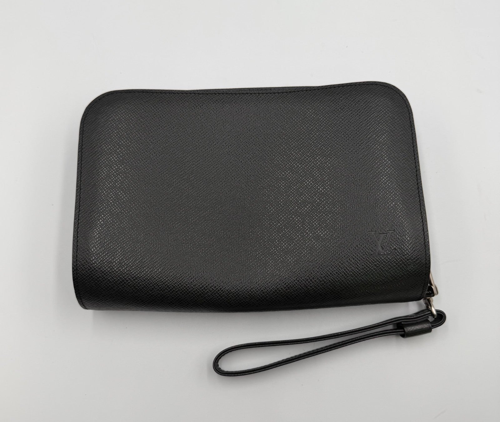 Authentic Louis Vuitton Taiga Baikal Clutch Bag Women Black Logo Genuine Leather