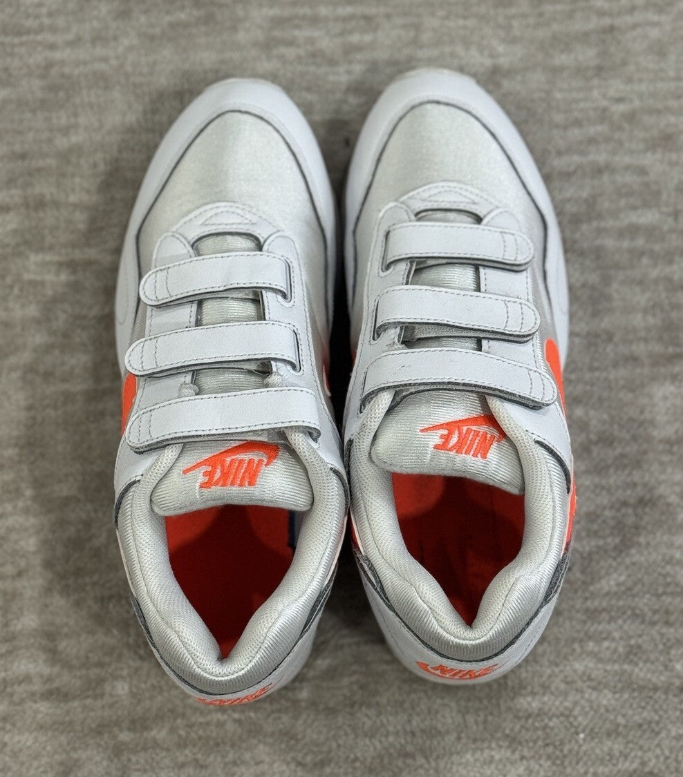 Nike Outburst Womens Size 7.5 Trainer Sneakers, AT5667-101