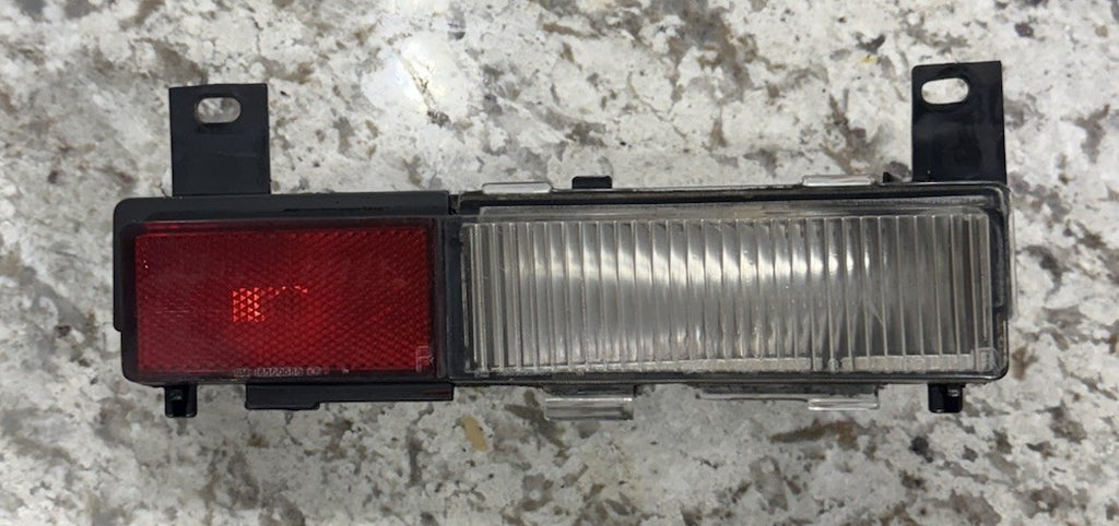 1988-1996 C4 Corvette Rear Bumper Side Marker Light Passenger Side RIGHT OEM GM
