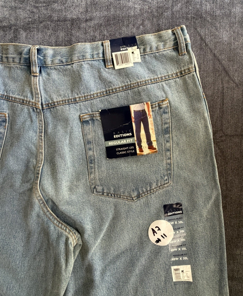 Basic Editions Regular Fit Men’s 48W X 30L Denim Blue Light Jeans NWT