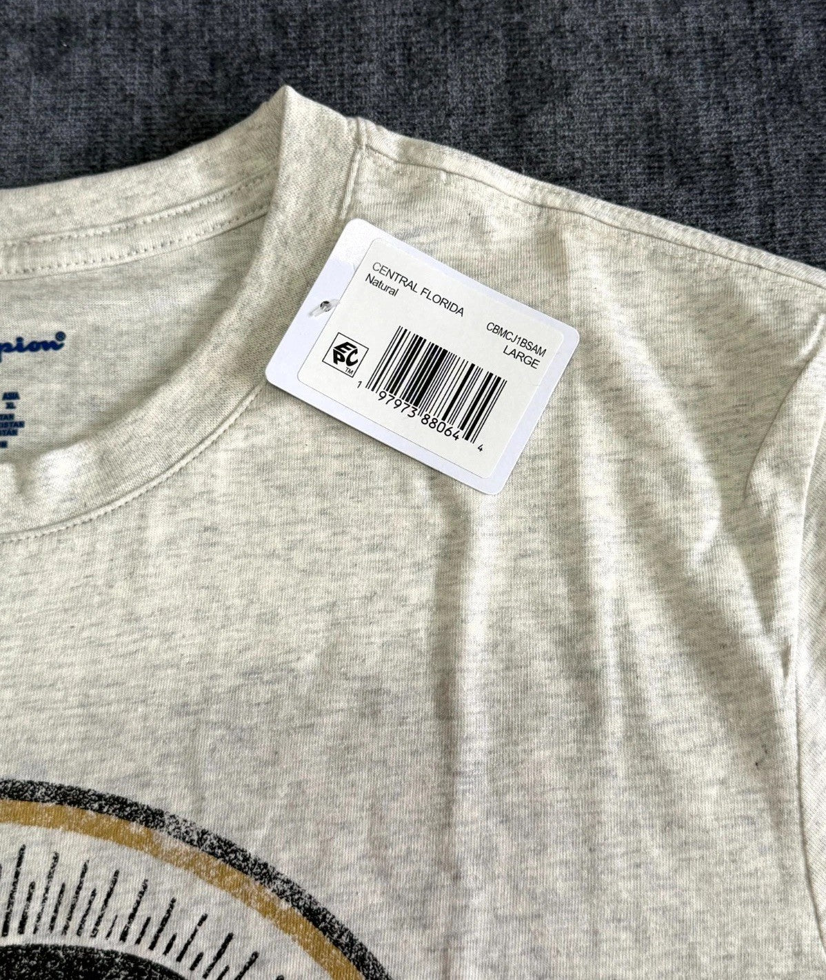 NWT Champion UCF Knight T-Shirt Men's Large Gray Crew-Neck Short Sleeve Pullover