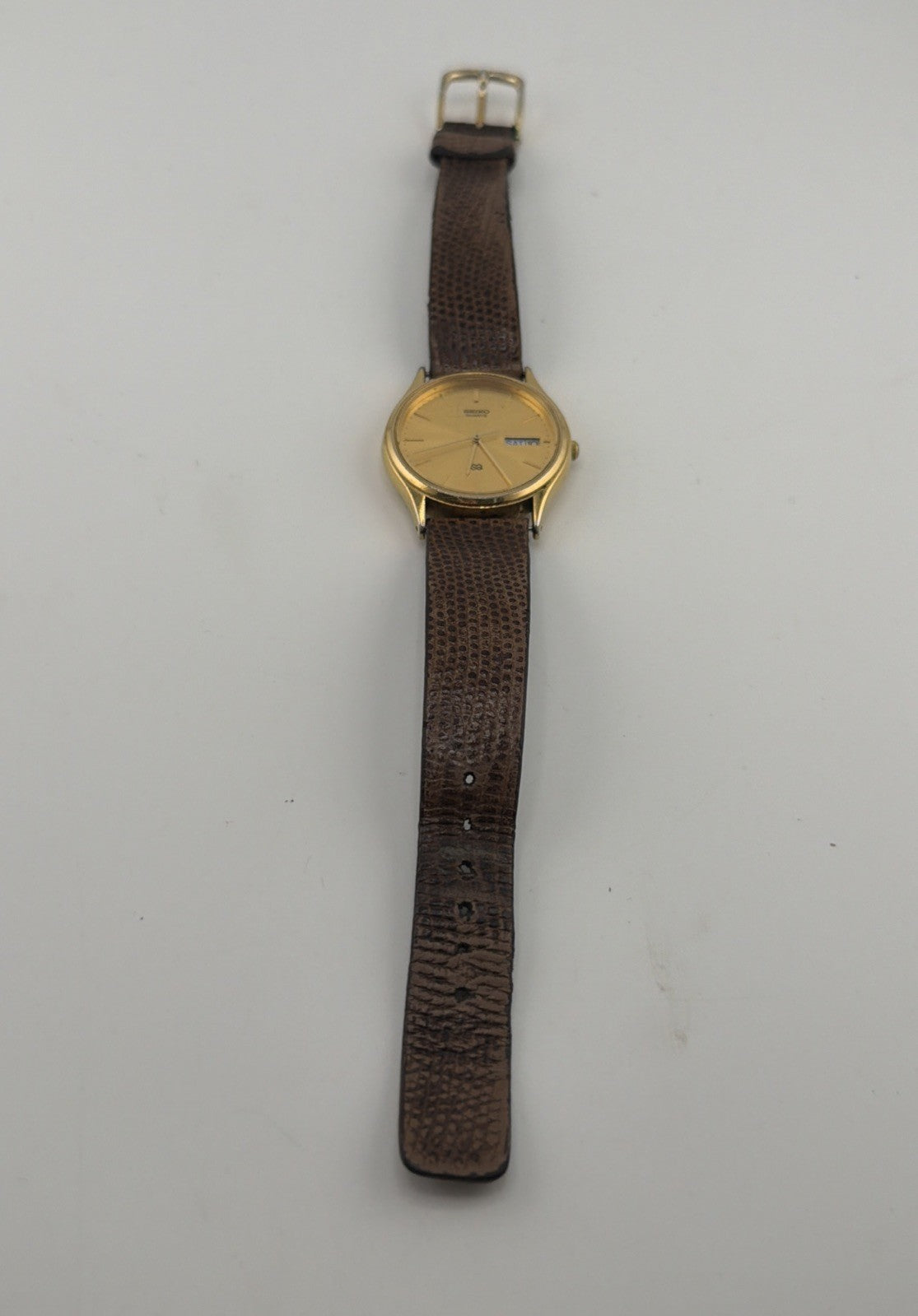 Seiko SQ Watch Men 34mm Gold Dial Gold Tone Daydate Round 5Y23-7079