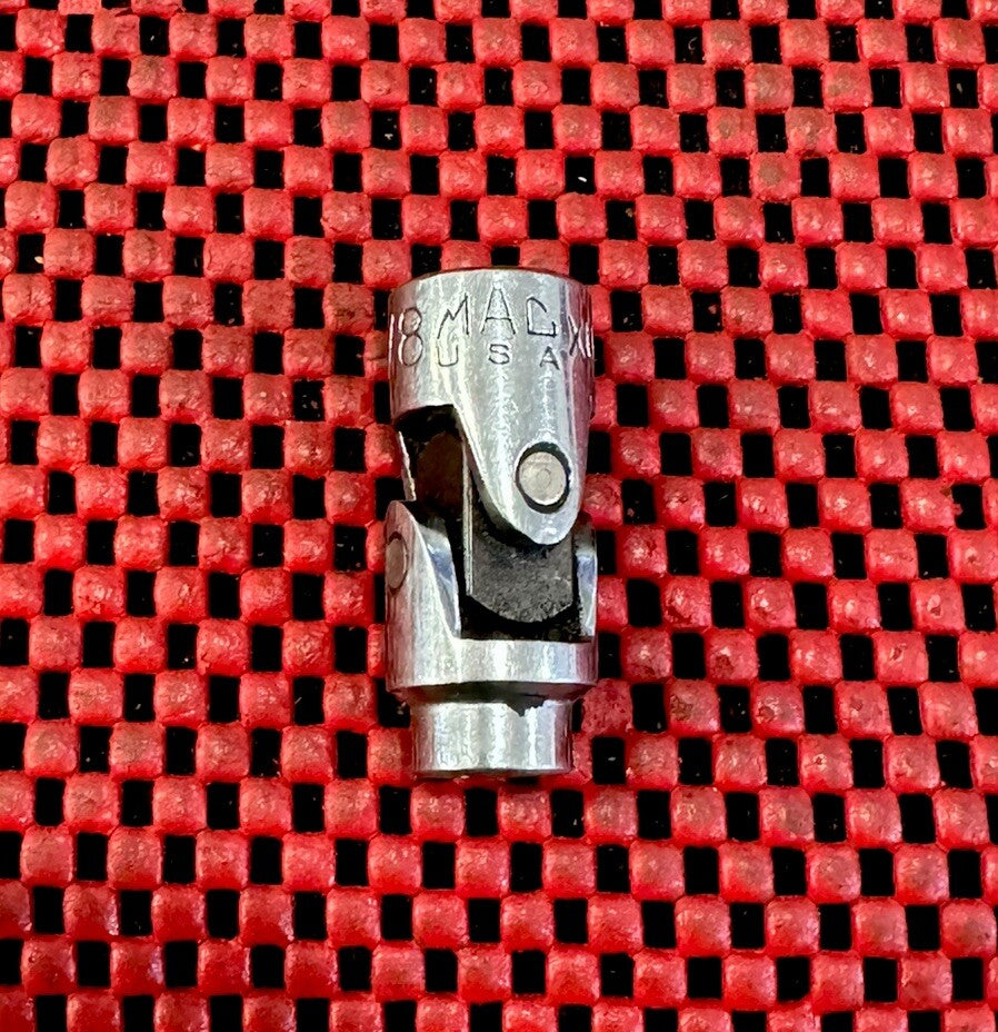 Mac Tools XU126RA 3/8in. Shallow 6 Point Swivel Chrome Socket 3/8" Drive USA M5