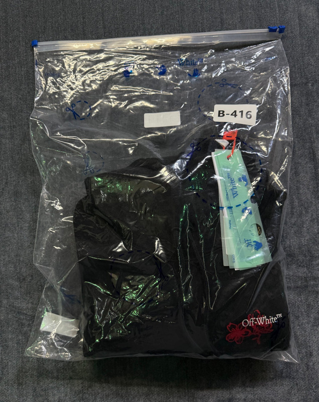 NWT Off-White Chinese New Year Cropped Hooded Sweatshirt Women's Small Black