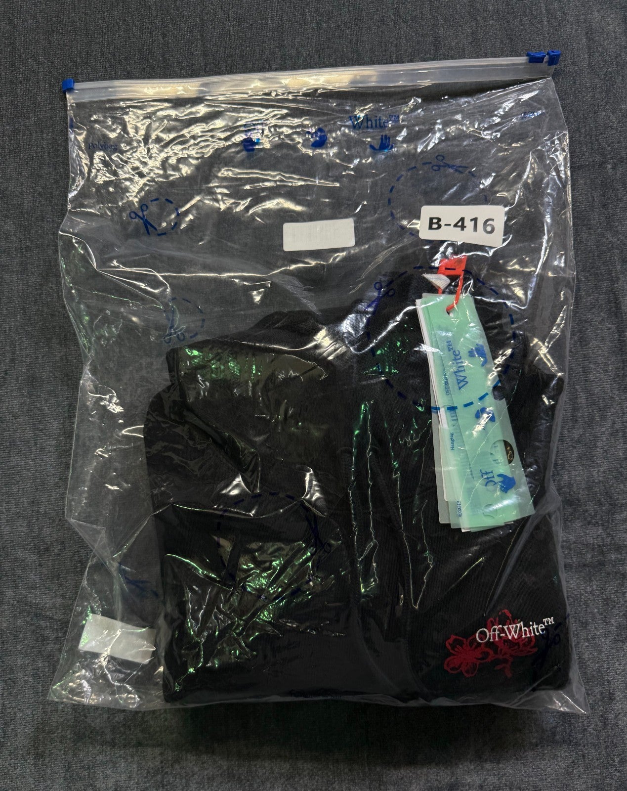 NWT Off-White Chinese New Year Cropped Hooded Sweatshirt Women's Small Black