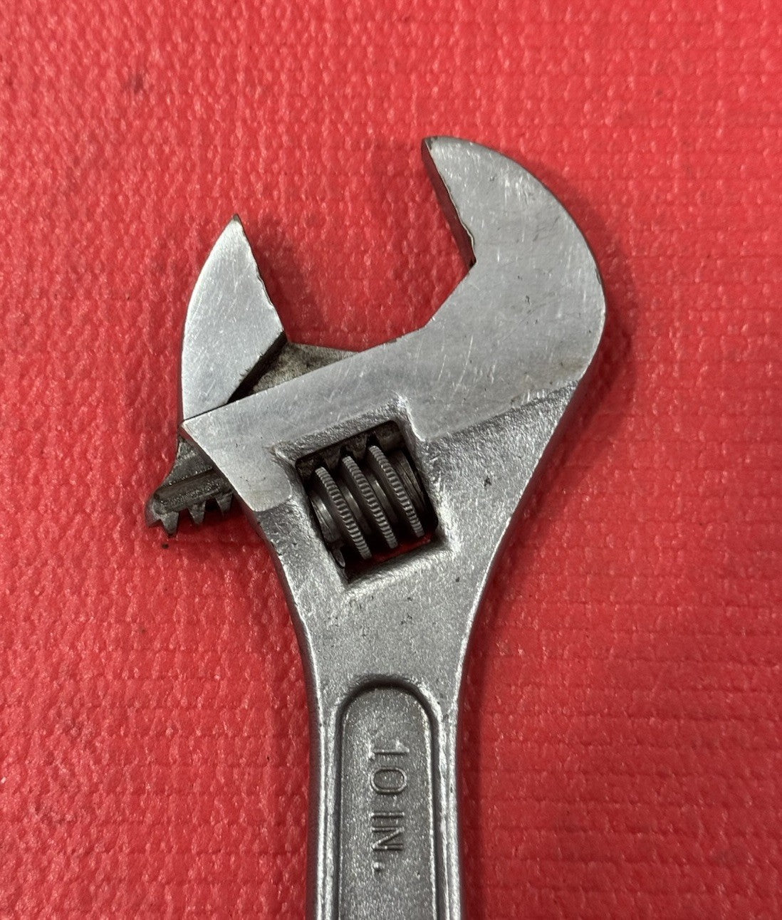 VINTAGE CRAFTSMAN 44604 10" 250MM ADJUSTABLE WRENCH/Crescent Wrench  Made In USA