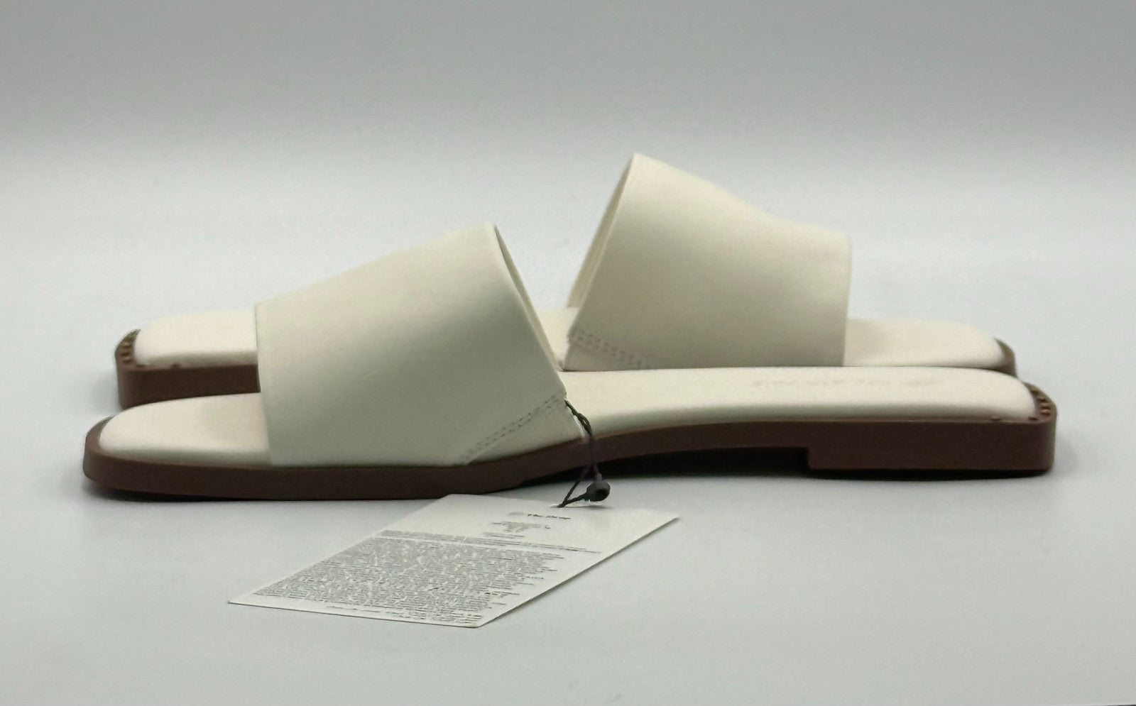 New The Drop Oslo One Band Sandals Women's 8 White Leather Slip-On Flat Beach