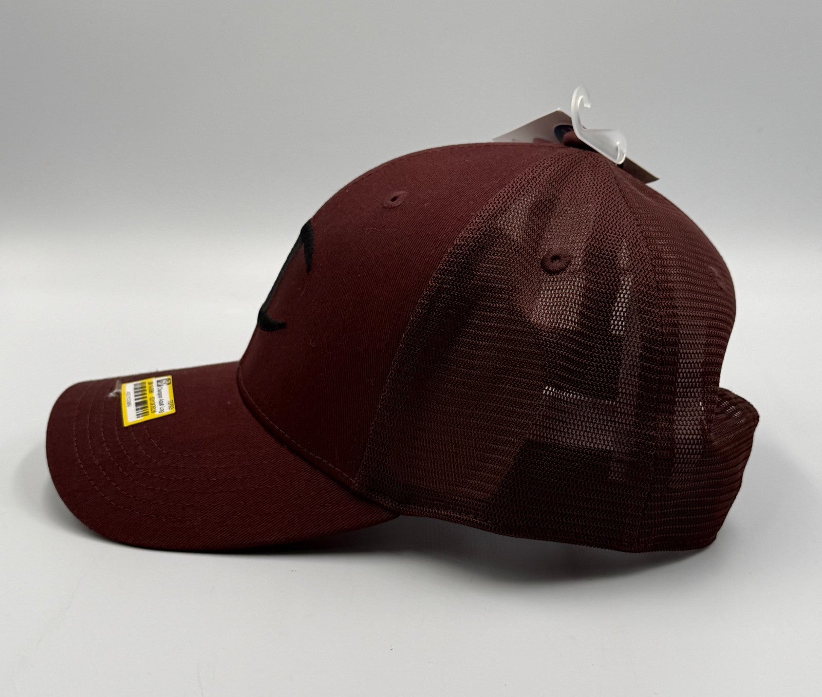 NWT Champion Logo Trucker Hat Men's Maroon Mesh Adjustable Snapback Cap Sports