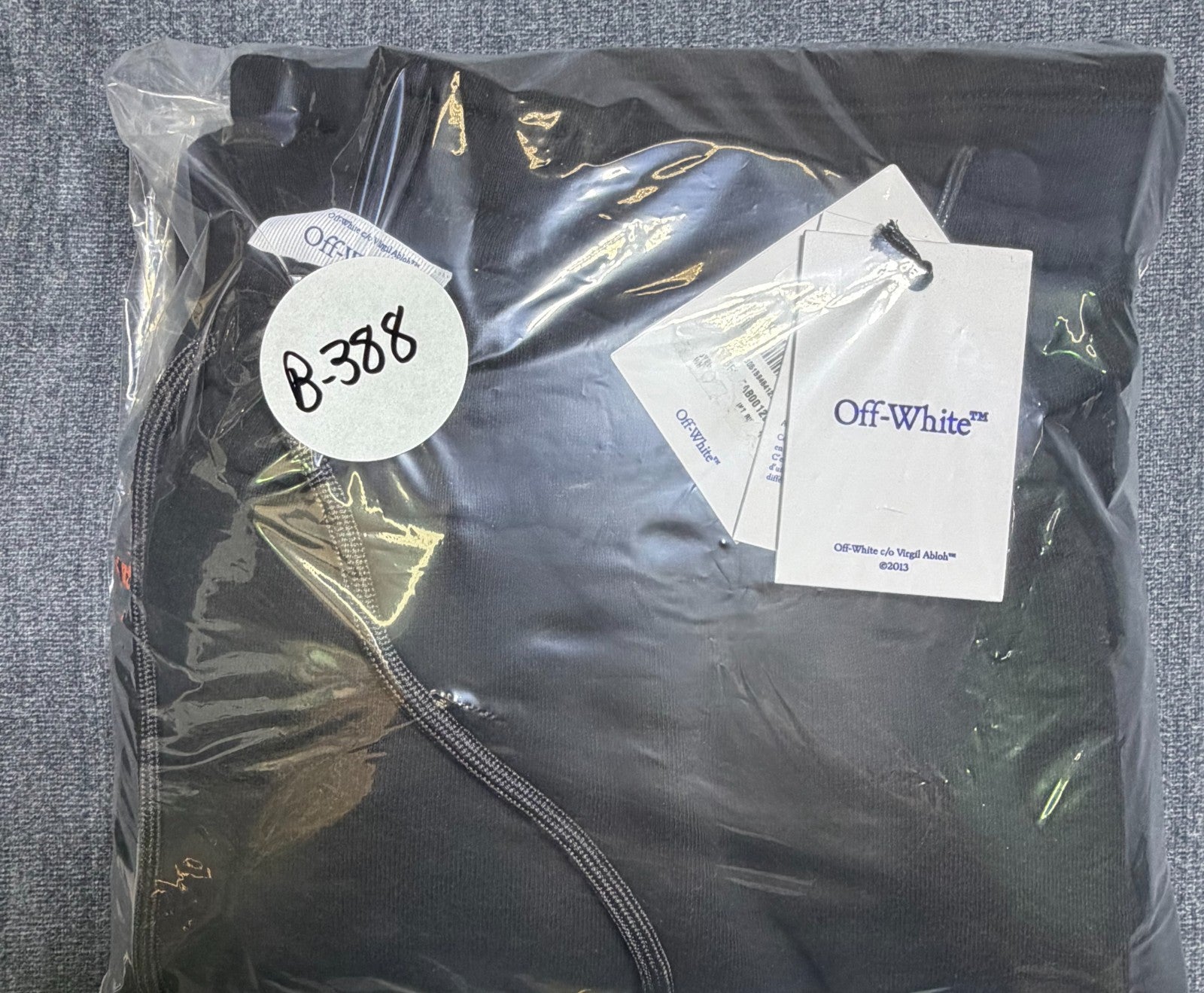 NWT Off-White Black Beach Bookish SweatPants Women's X-Large Logo Drawstring