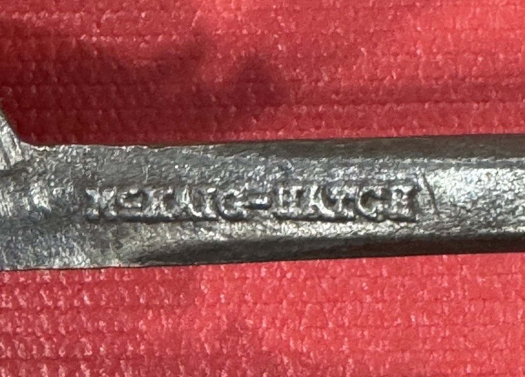 ANTIQUE Vintage MCKAIG-HATCH Truck Tire Chain Cross Bar Pliers /Nippers USA Tool