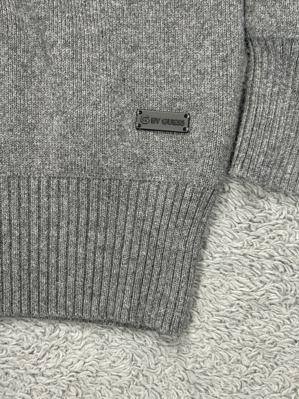 Guess Men's Size Large Black & Gray Sweater with Zipper Design