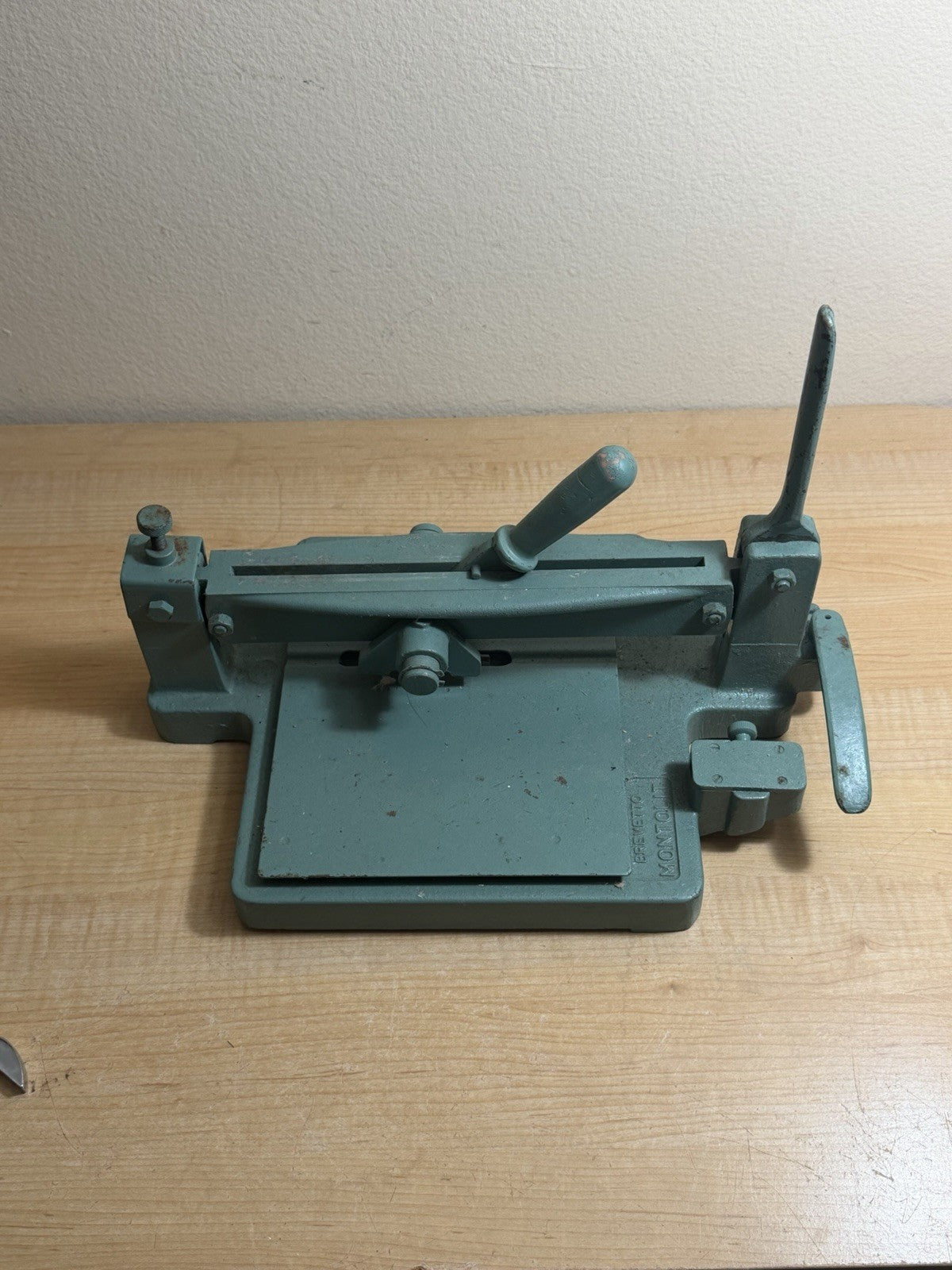 Vintage Brevetti Montolit Italian Manual Tile Cutter W/Original Paint Very Rare