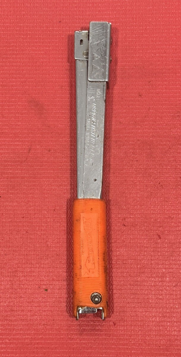 Arrow Fastener Hammer Model HT-30 Made In USA For Staples T-30 T32 Heavy Duty