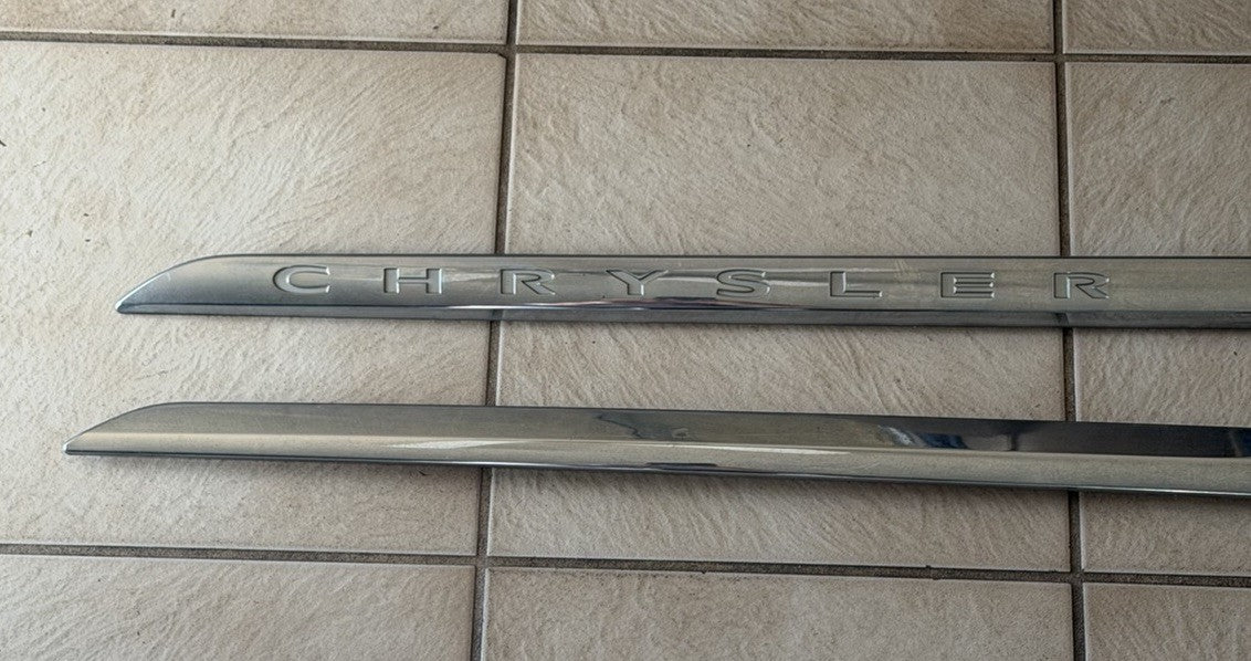 2011-2018 CHRYSLER TOWN COUNTRY SIDE DOOR TRIM MOLDING CHROME OEM PASSENGER SIDE