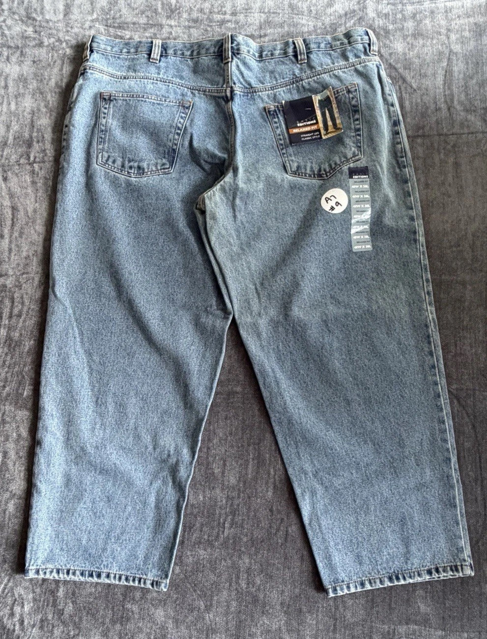 Basic Editions Relaxed Fit Men’s 48W X 30L Denim Blue  light Jeans Classic NWT