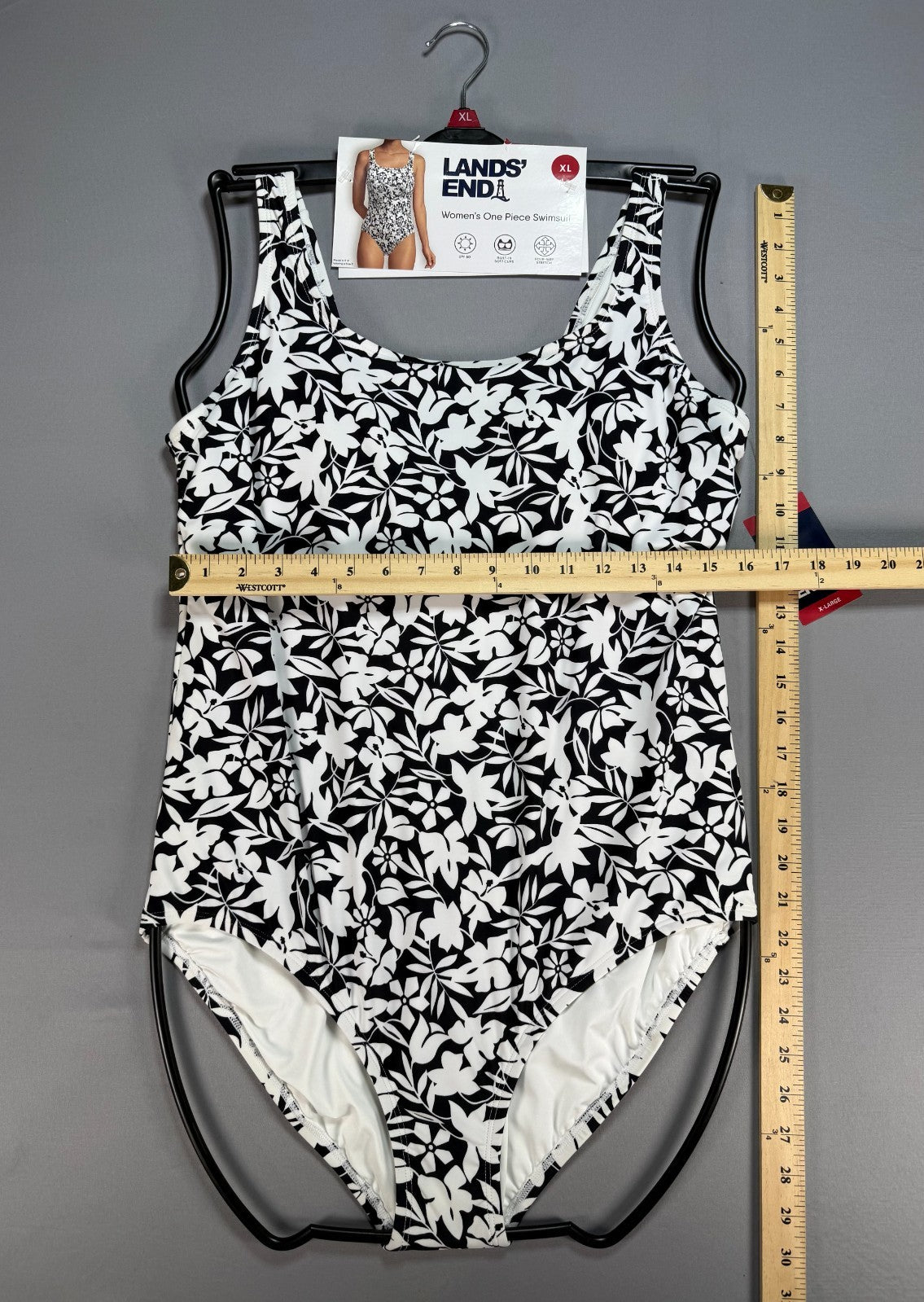 Lands' End Chlorine Resistant Soft Cup One-Piece Swimsuit Women's XL Black/White