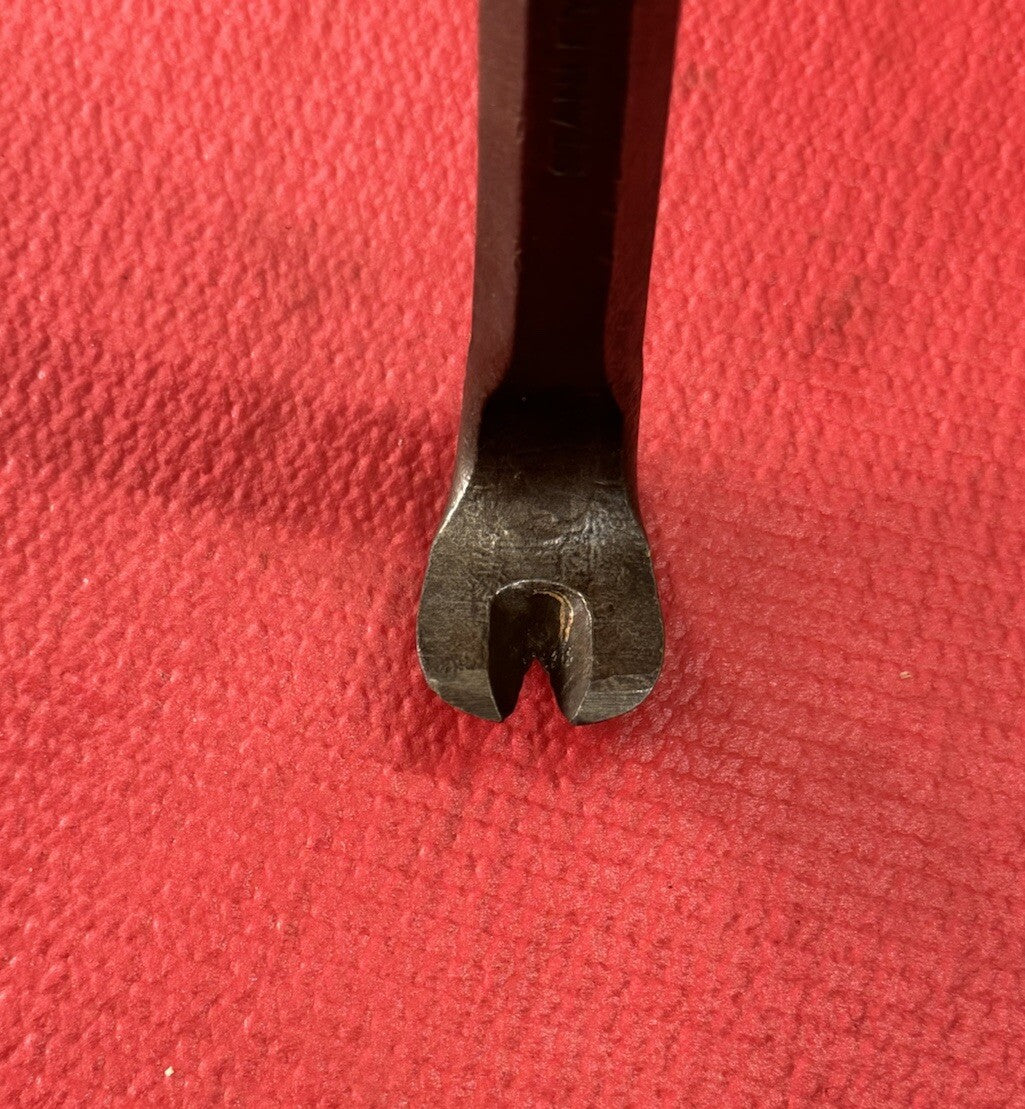 Vintage Stanley Handyman H33 Nail Puller PryBar Carpenter Metal Hand Tool USA