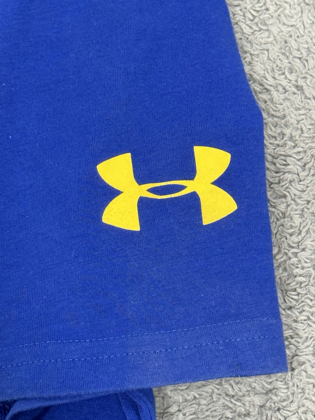 Under Armour Men's Size Medium T-Shirt Take Over the Game 30 Blue Crew Neck