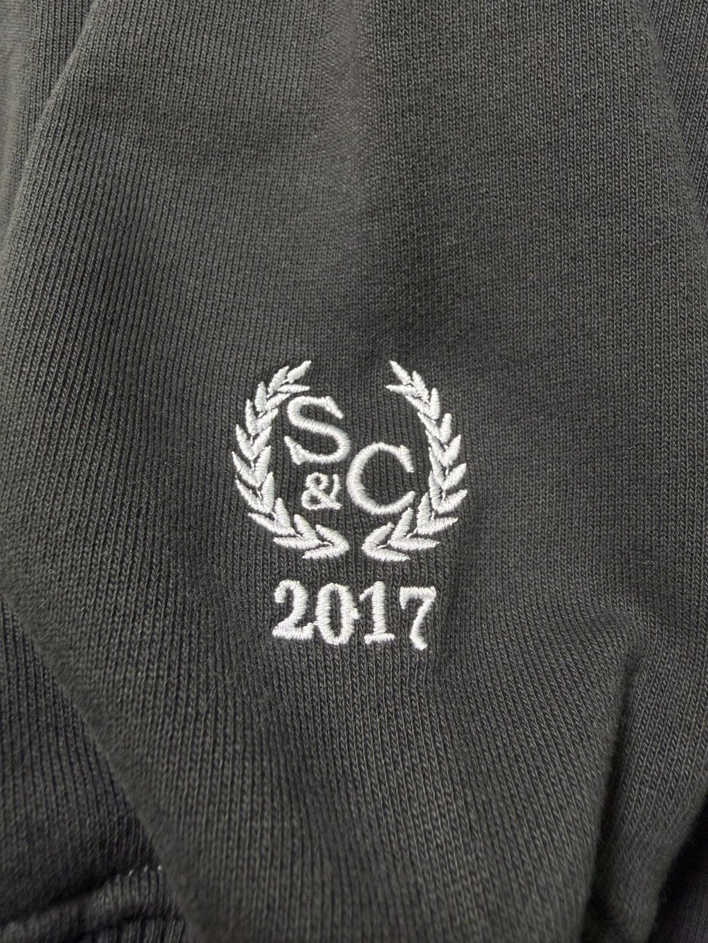 NWT Schlatt & Co Crewneck Sweatshirt Men's Medium Black Long Sleeve Y2K Sports