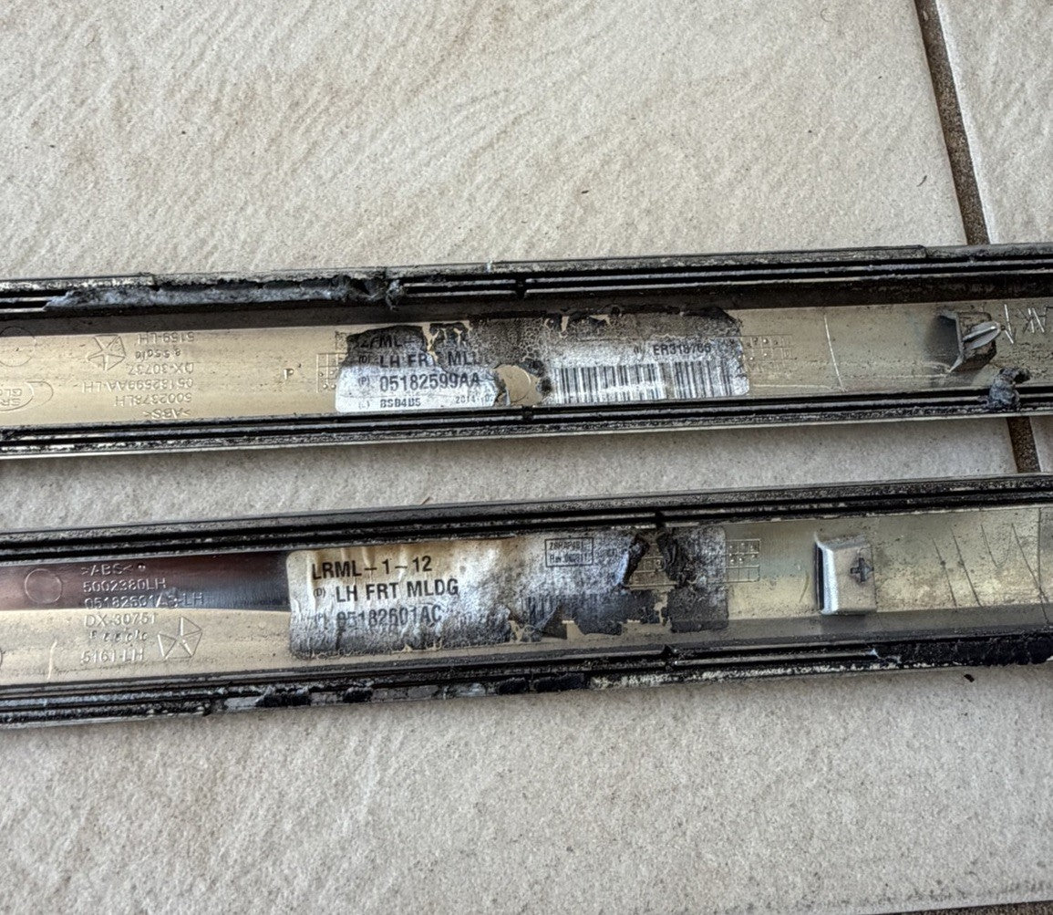 2011-2018 CHRYSLER TOWN COUNTRY SIDE DOOR TRIM MOLDING CHROME OEM PASSENGER SIDE