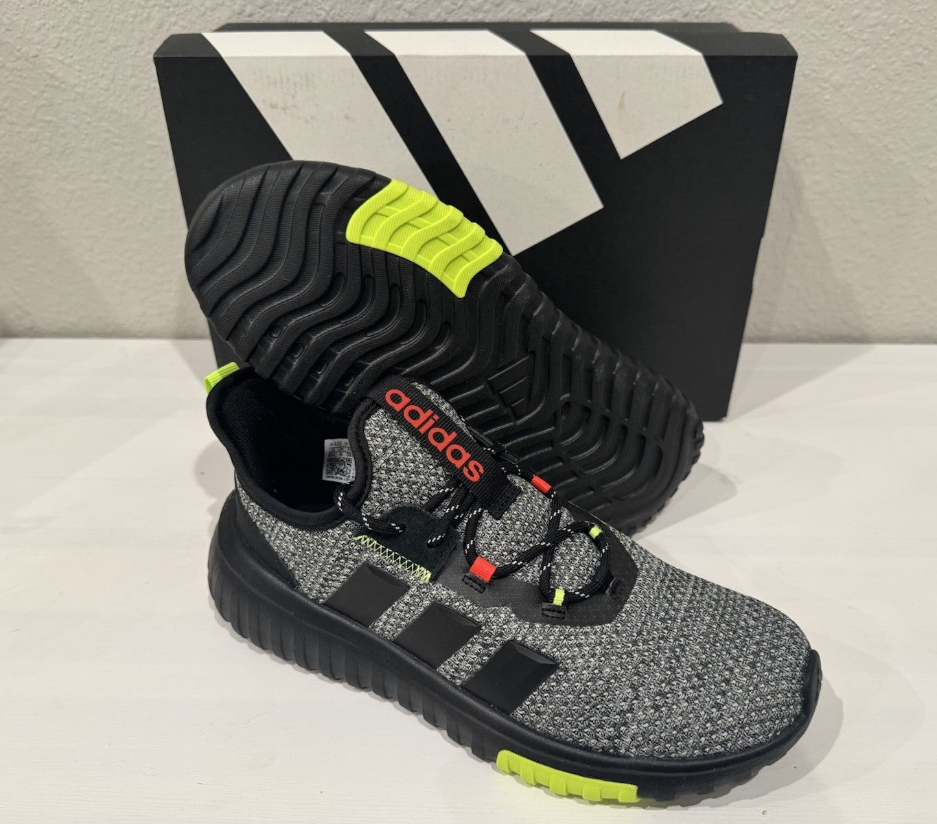 NEW Adidas Kaptir 4.0 Women’s Sneakers Size 6.5 Cloudfoam Black + Green NWB