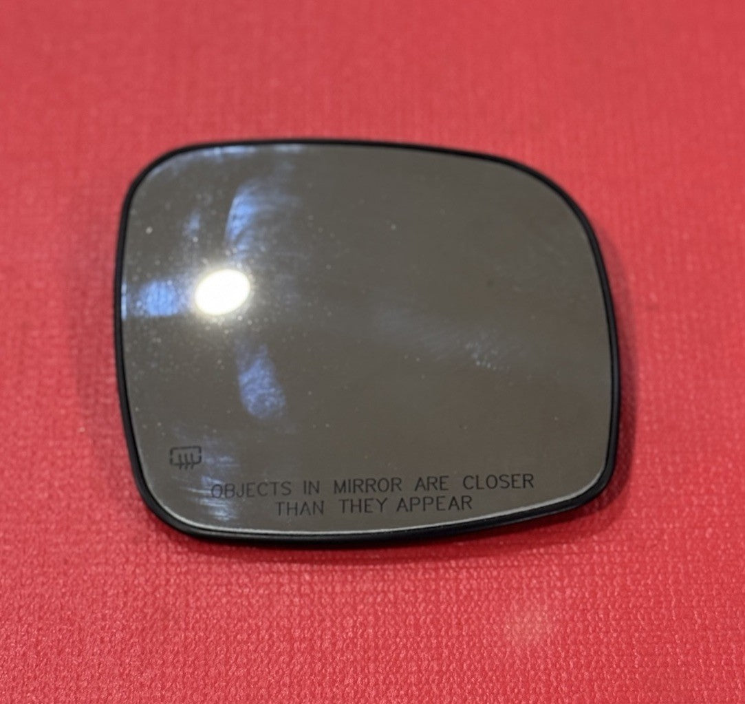 08-17 CHRYSLER Town & Country Caravan OEM Passenger Side Mirror Glass Heated