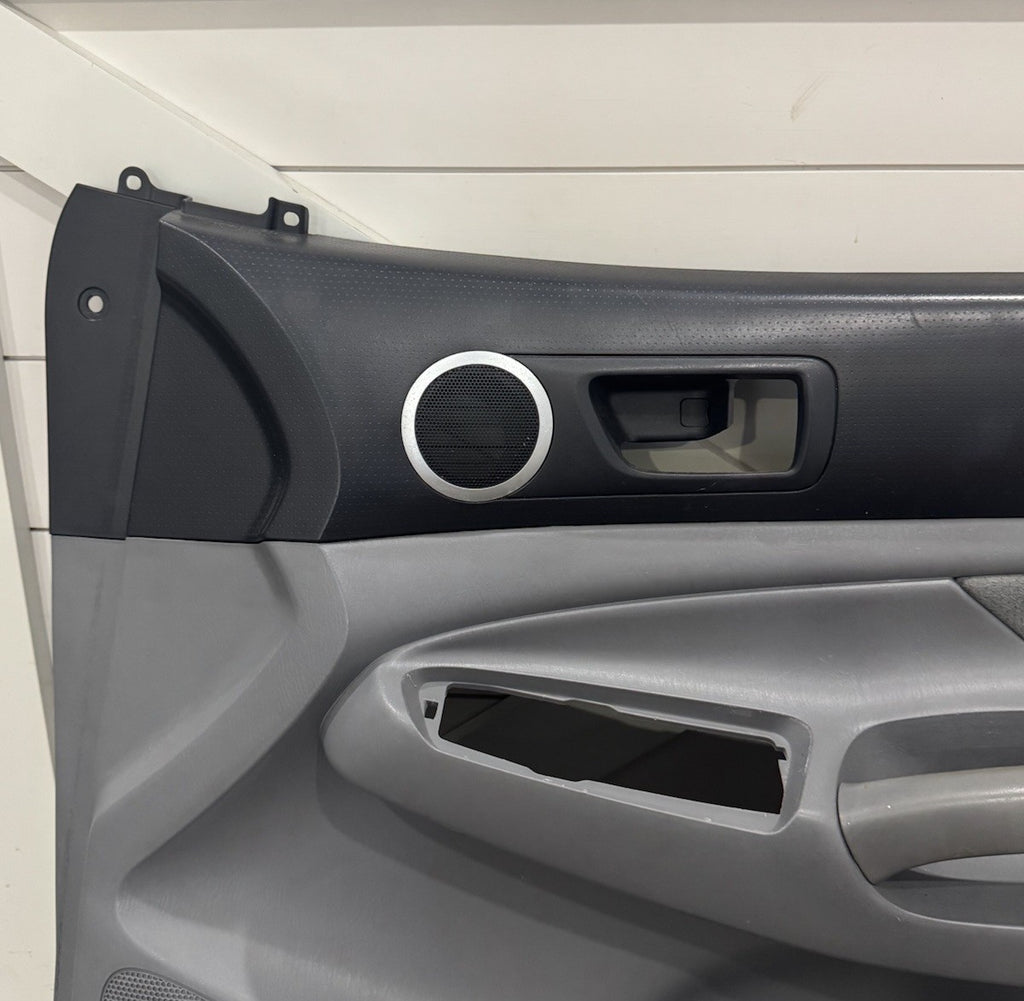 05-11 Toyota Tacoma Front Door Panel Passenger Side Access Cab RH OEM Black/Gray