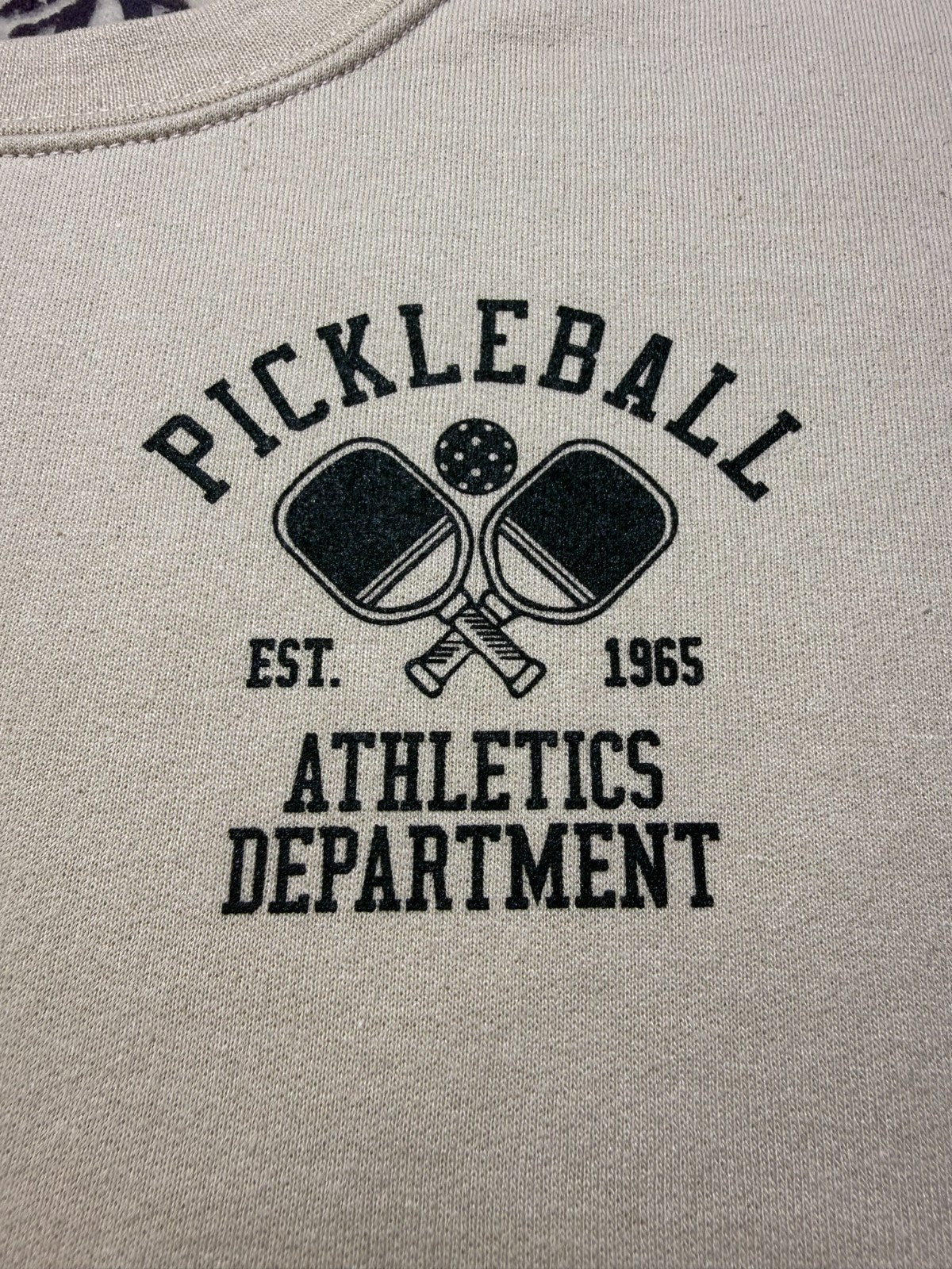 NWOT Strange Daze Los Angeles Pickleball Pullover Sweatshirt Men's Medium Beige