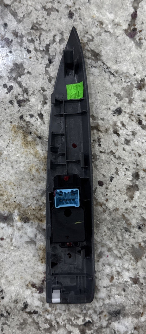 2005-2010 Honda Odyssey Rear Right Side Door Power Window Switch with Bezel OEM