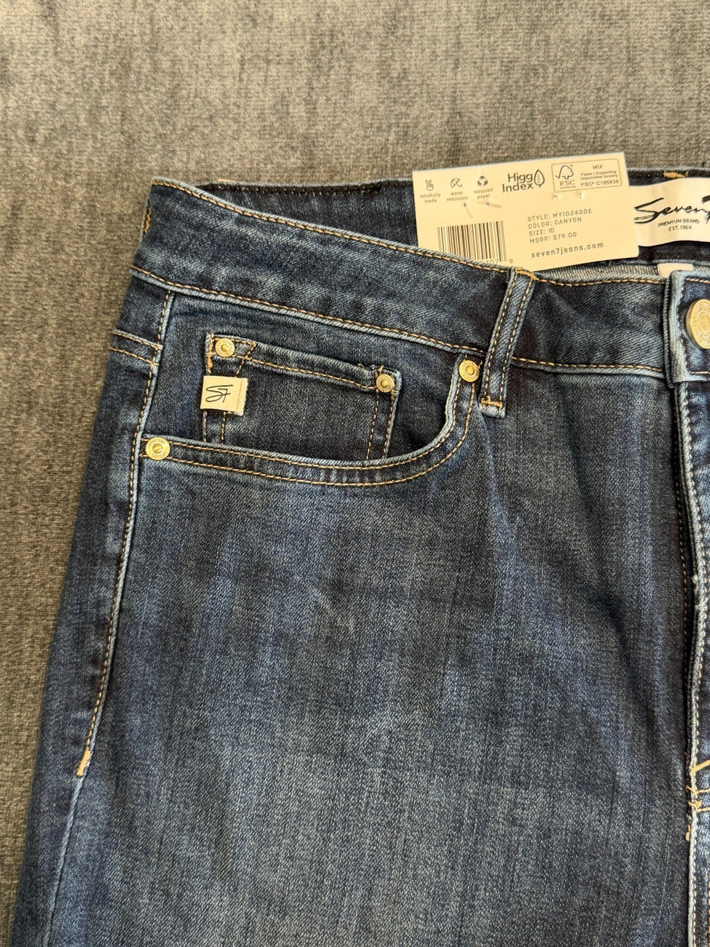 NWT Seven7 Flared Bootcut Jeans Women's 10 Blue Denim High-Rise Casual Hipster