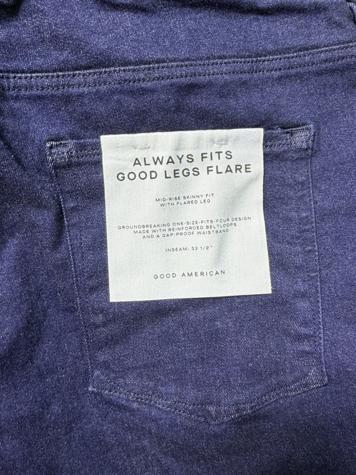 Good American Jeans Size 14-18 Mid-Rise Skinny fit With Flared color INDIGO. NWT