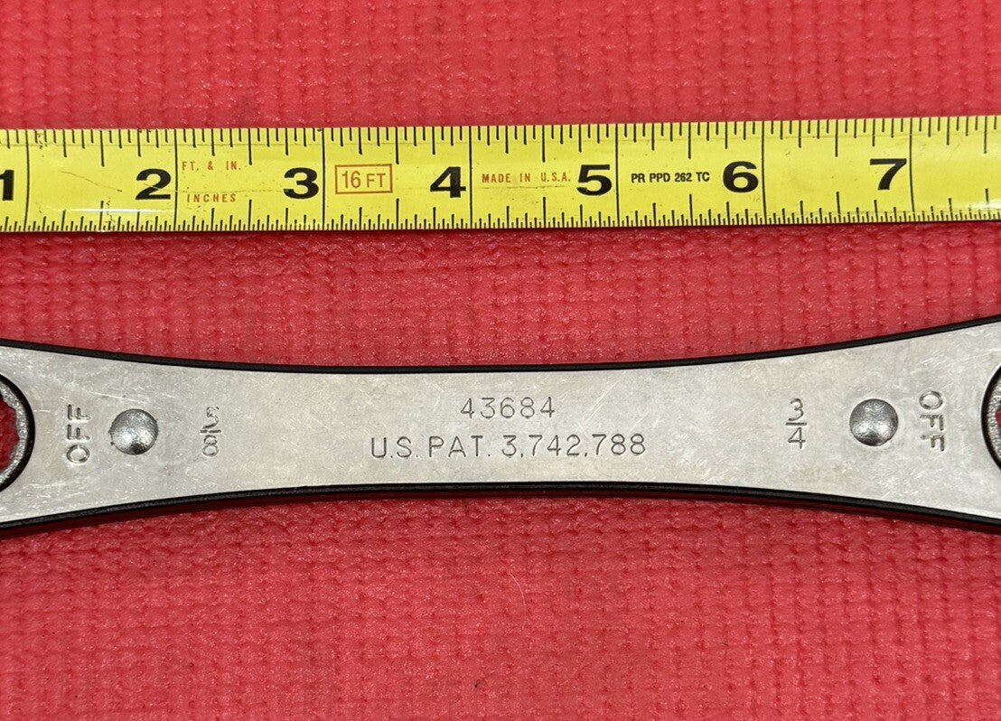 Craftsman 43684 5/8'' X 3/4''  Box End 12 Point Ratcheting Wrench USA Vintage