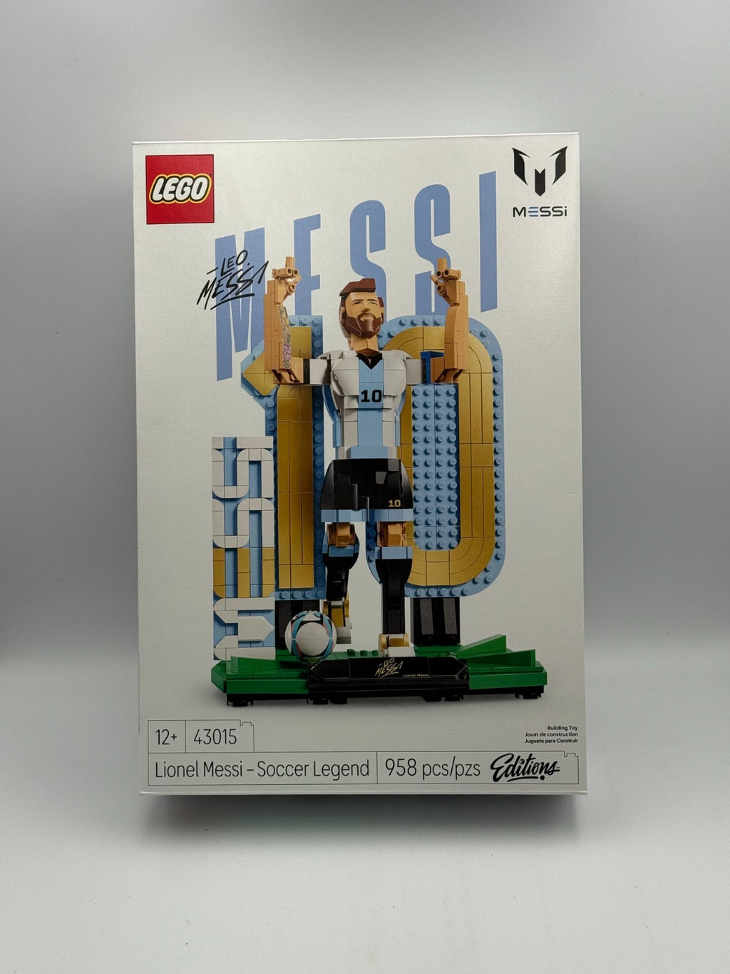 NEW LEGO Editions Lionel Messi Soccer Legend Building Toy Construction Set 43015
