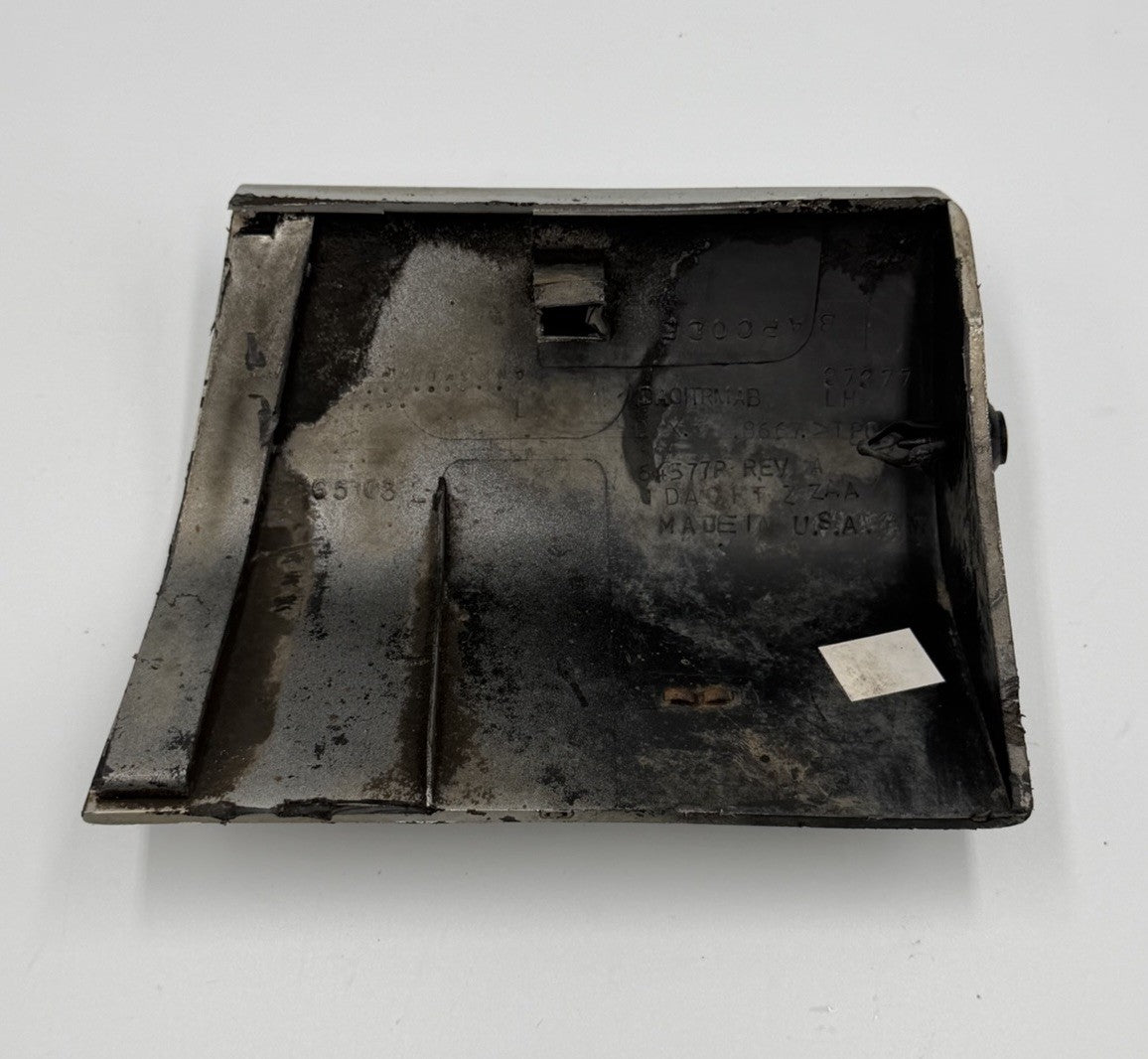 08/20 Grand Caravan/ 08-16 Town Country DRIVER Front Fender Rocker Molding Lower