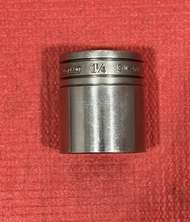Vintage Snap-On Tools SW-401, 1/2" Drive 1-1/4" Shallow Socket 12PT Made in USA