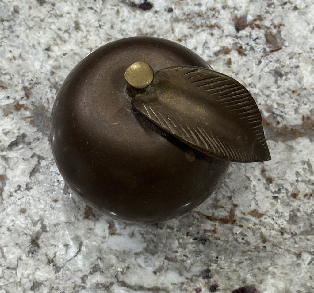 Vintage Large Solid Brass Apple Paperweight Desktop Rare