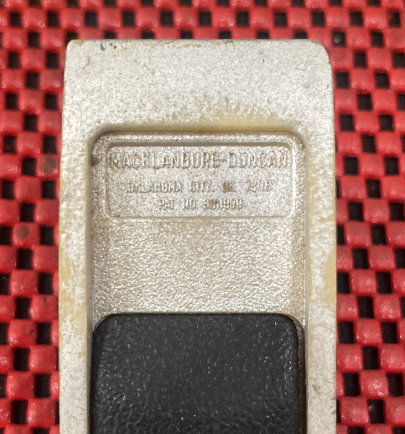 Vintage MD Macklanburg Duncan 9" magnetic Level - Made in USA M6